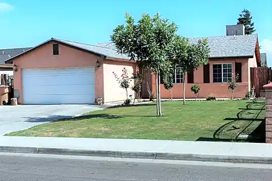 321 Reynosa Ave Photo 2
