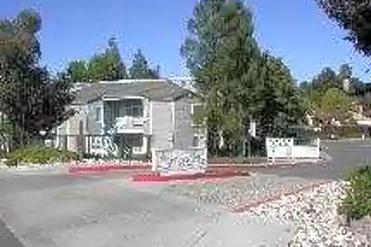 Willow Glen Photo 2