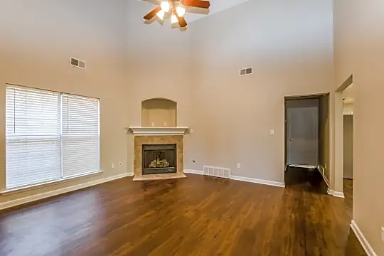 2791 Maggie Woods Pl Photo 2