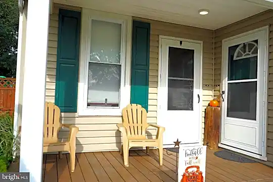 218 Falling Spring Rd Photo 2