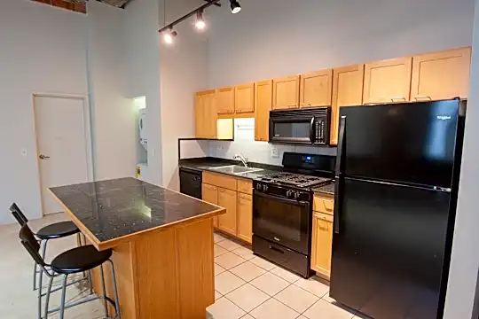 20 N State St #904 Photo 2