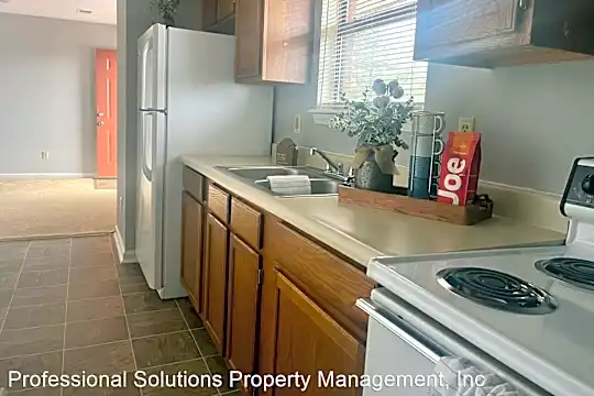 390 Gibson Ln Photo 2