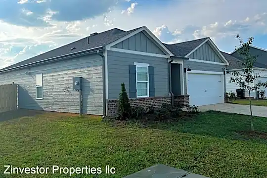304 Koslin Loop Photo 2