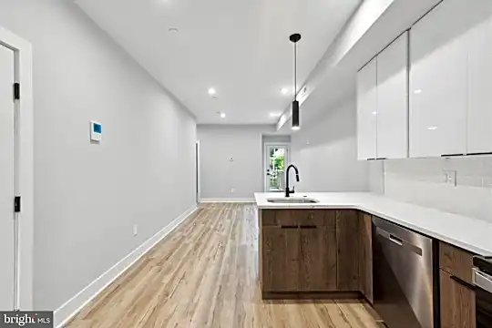 4017 Fairmount Ave #2 Photo 2