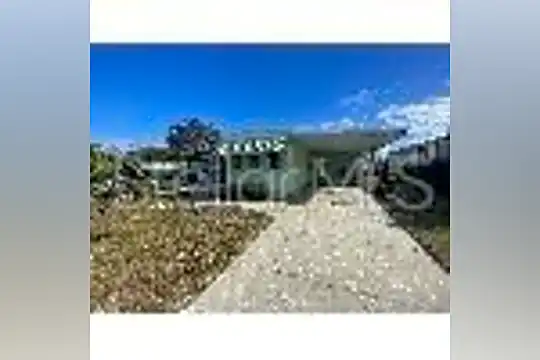 704 Coachwood E Photo 1