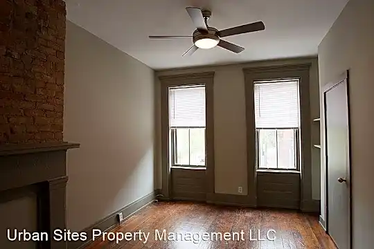 1415 Main St Photo 2