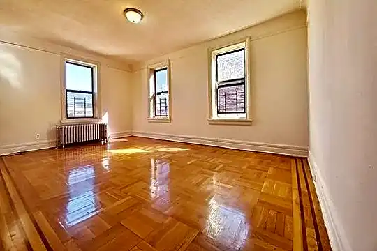 3451 Giles Pl Photo 2