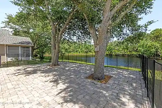 1455 Crane Creek Blvd Photo 2
