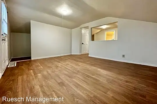1208 Pine St Photo 1