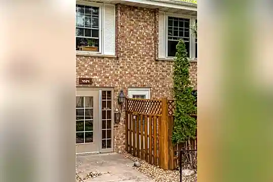 4524 Cedar Lk Rd S #1 Photo 1