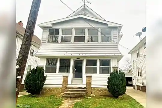 18617 Kewanee Ave #UP Photo 1