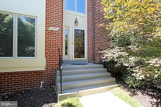 10707 Gloxinia Dr Photo 2