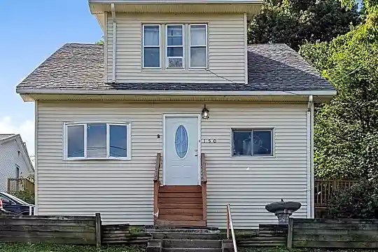 150 Norfolk St Photo 1