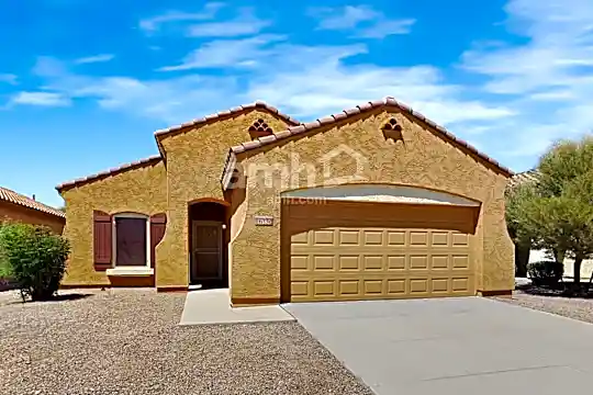 17180 W Saguaro Lane Photo 1