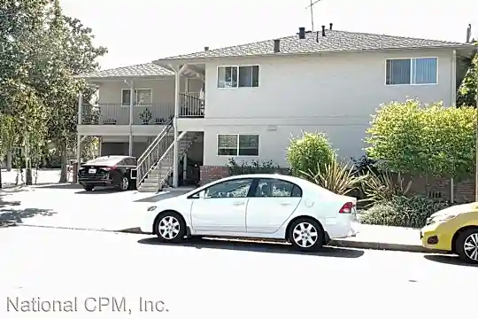 1002 W Iowa Ave Photo 2