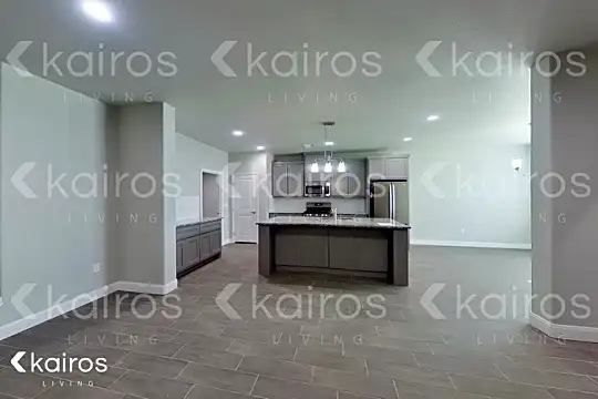 2802 Destin Ave Photo 2