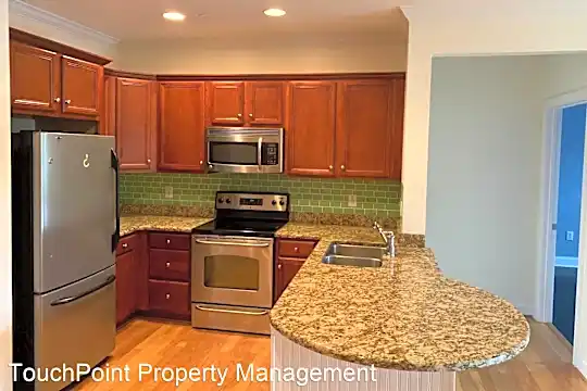 518 Clarice Ave Photo 2