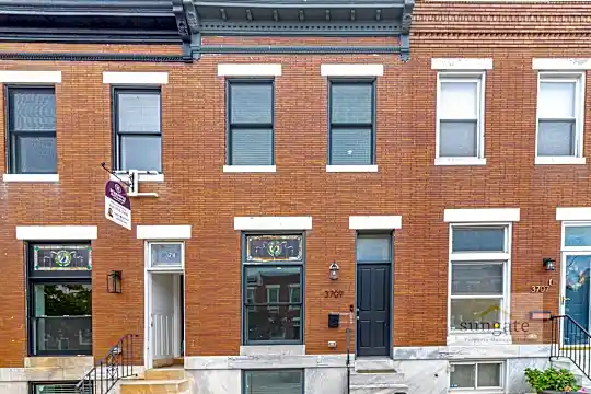 3709 Hudson St Photo 1