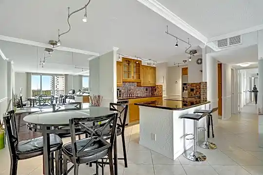 2121 N Ocean Blvd #1105W Photo 1