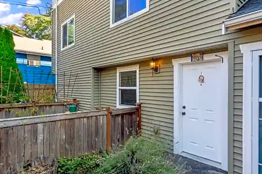 9228 15th Ave SW Photo 1