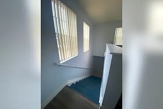 106 SW Peacock Blvd #4-207 Photo 2