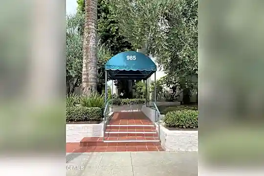 985 E California Blvd #203 Photo 1
