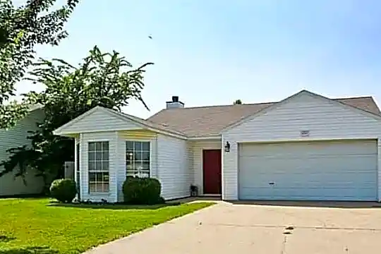 1207 Lo Mar St Photo 1