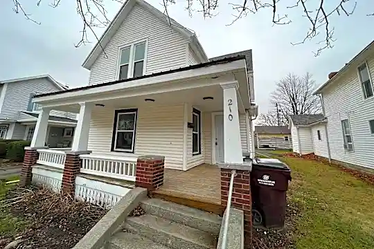 210 N Gilbert St Photo 1
