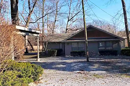 Marion's Granger House needs a new roof