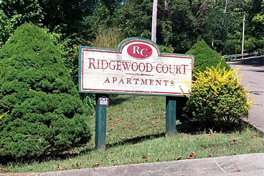 Ridgewood Apartment Photo 2