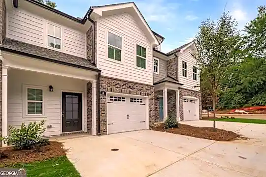 15 Sprayberry Rd #20 Photo 1