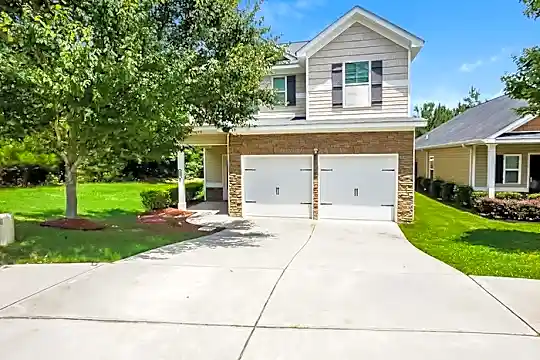 668 Dunrobin Ln Photo 1