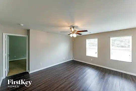 11485 Cedar Glades Drive Photo 2