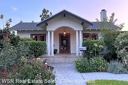 3520 Larchwood Pl Photo 1