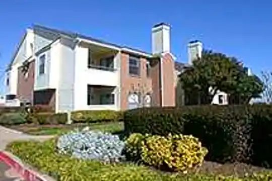 Sycamore Hill Photo 2