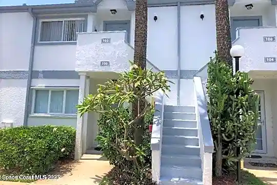 102 Beach Park Ln #18 Photo 1
