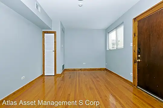 3108 W 63rd St Photo 2