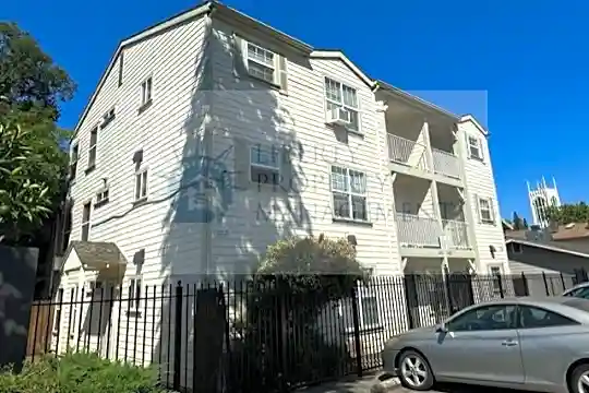 3405 Pacific Ave