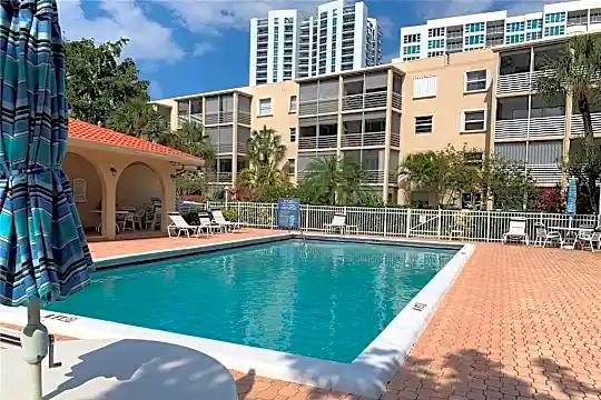 1541 S Ocean Blvd #122 Photo 1