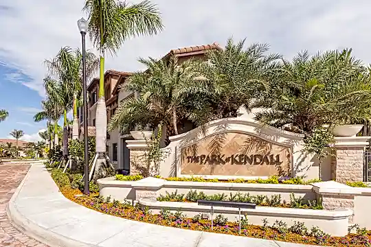 The Park At Kendall Apartments Photo 2