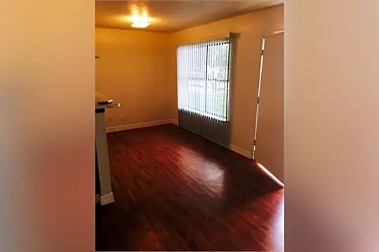 3500 Baker Dr Photo 1