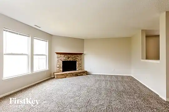 2930 Earlswood Lane Photo 2