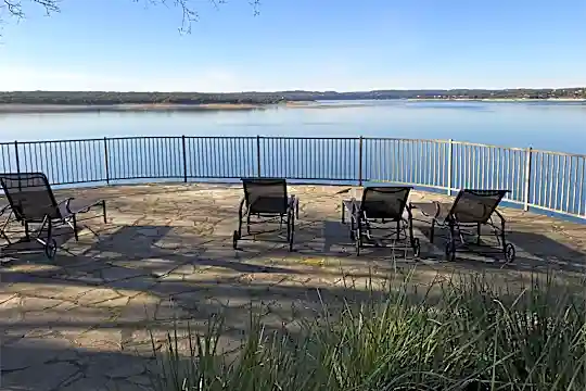 2918 Ranch Rd 620 N Photo 2