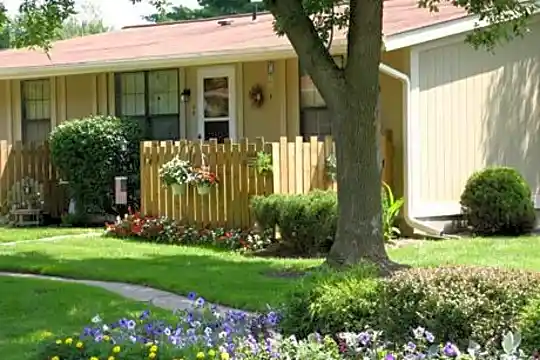 Thistlewood Apartments (Xenia) Photo 2