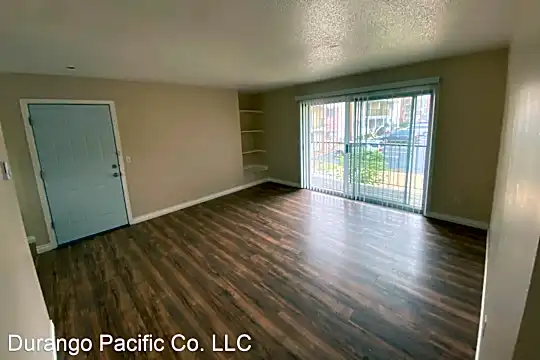 10735 SW 69th Ave Photo 2