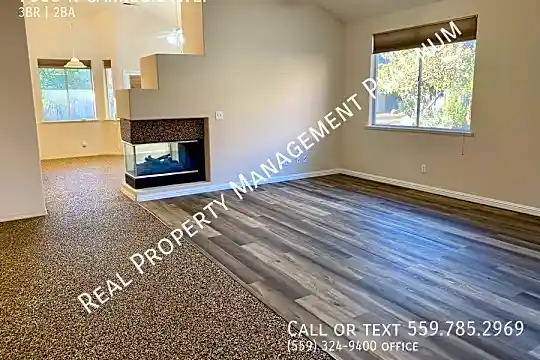 7563 N Carnegie Ave. Photo 2