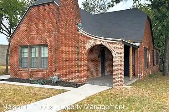 1805 Hayes St Photo 1