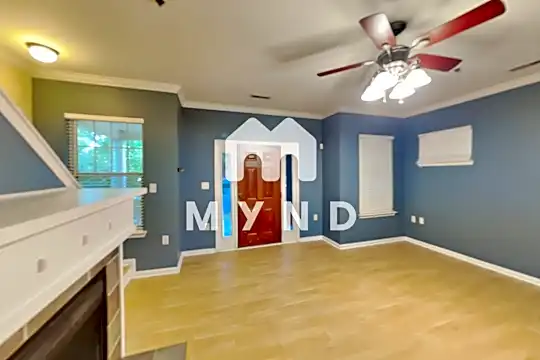 526 N Davidson Street Photo 2
