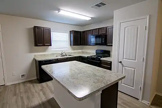 10439 Green Branch Photo 2