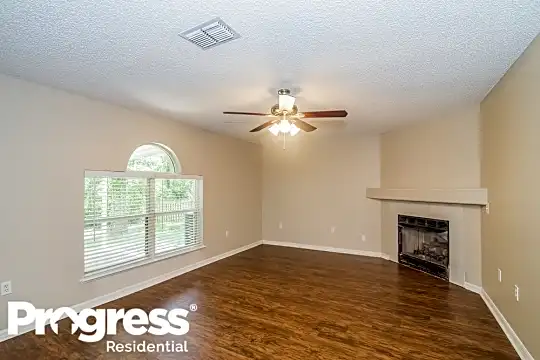 12459 Glenn Hollow Dr Photo 2